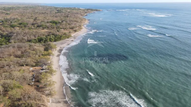 Unique Investment Opportunity – Beachfront Lot for Sale in Guanacaste