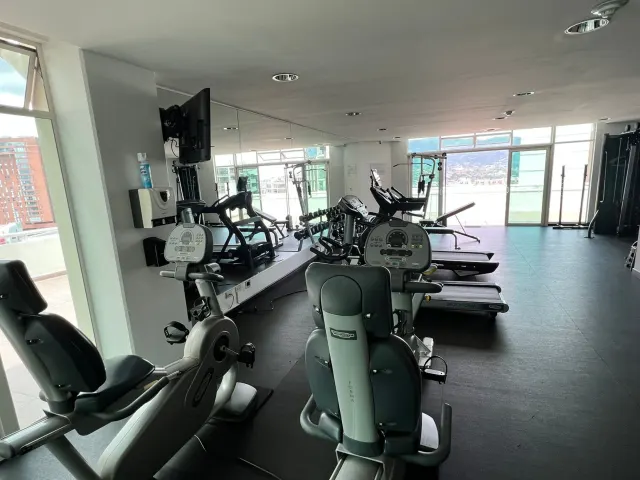 Penthouse Exclusivo en Torre Nunciatura: Elegancia y Funcionalidad