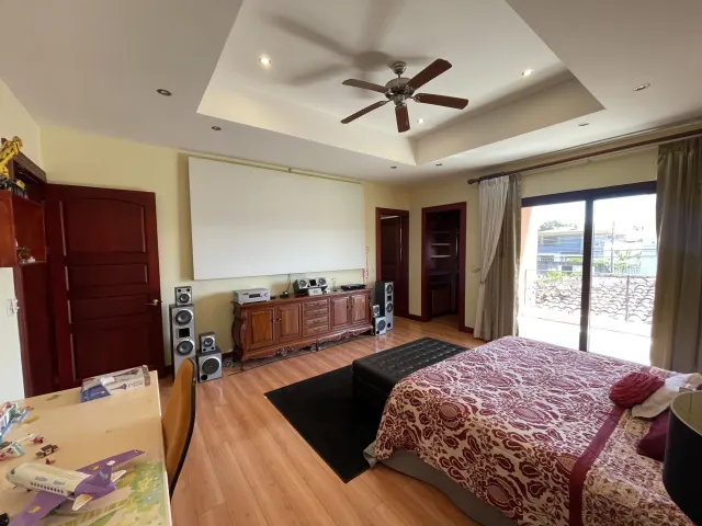 Elegant home for sale, Bosque de Doña Rosa, Cariari, Belen