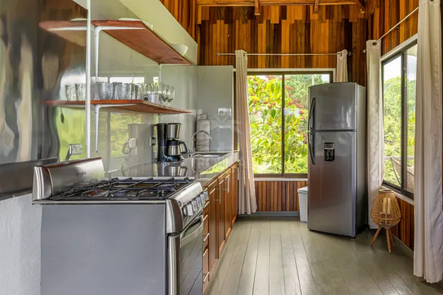 Ocean-View Boutique Hotel in Dominical – 13 Turn-Key Units on 1 Hectare