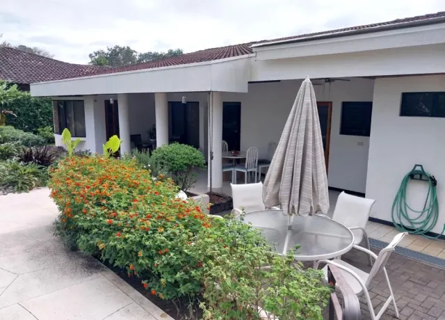 For Sale, Single-Story House with Pool Los Reyes