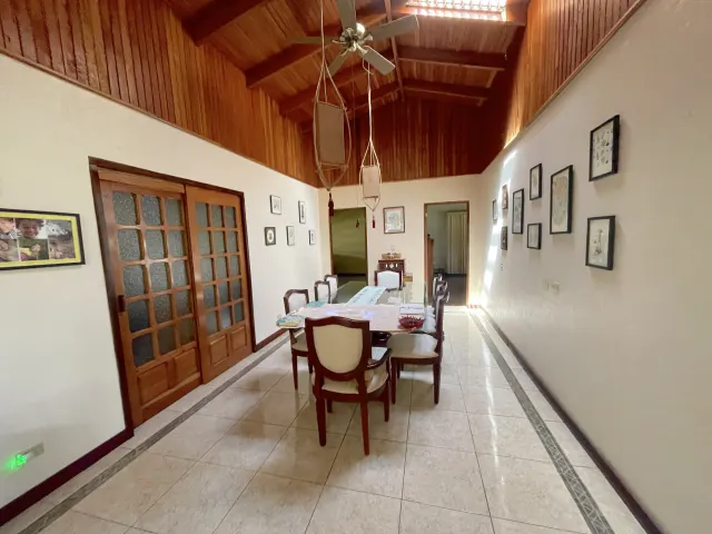 Hacienda Los Reyes one story house for sale