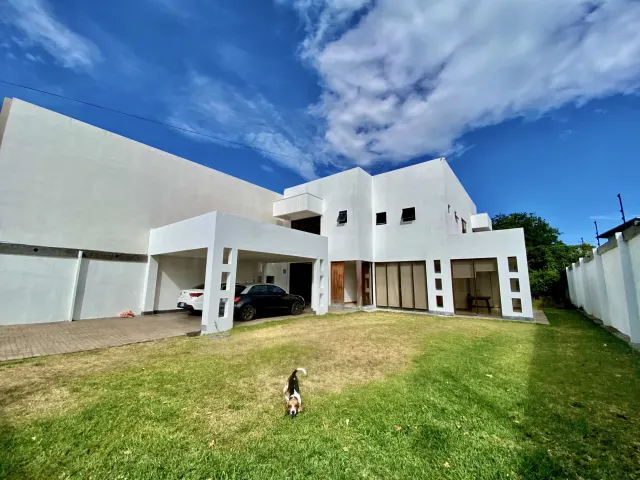 Luxury Contemporary Residence in Escazú: Spacious Living, Natural Light, and Exclusive Amenities in South Guachipelin