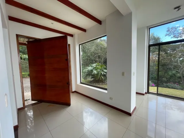 Serene Mountainside Retreat: Modern Luxury in Brasil de Mora