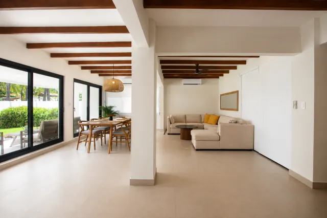 Luxury Oceanfront Living in Playa Tivives, Costa Rica