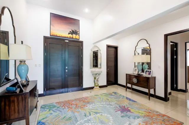 Casa Bougainvillea – Single-Story Luxury Home in Santa Ana with Expansive Private Garden