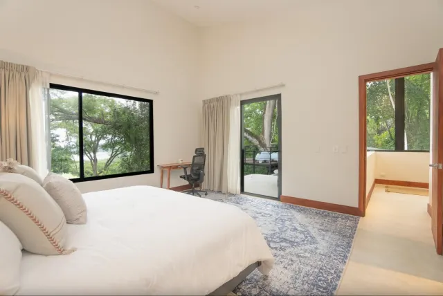 Smart Luxury Treehouse Home in Playa Órganos Paquera