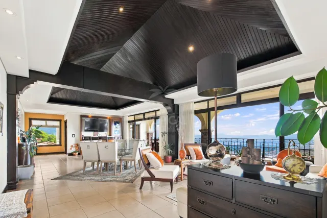Mountain-View Penthouse with Rooftop Deck in Altos de Monasterio