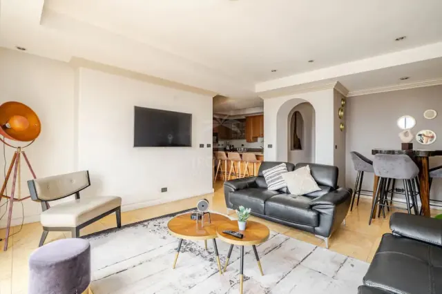 Exclusive Fully Furnished Apartment in Trejos Montealegre, Escazú