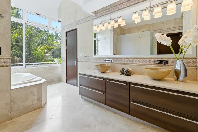 Luxury Contemporary Estate for Sale in Santa Ana with Panoramic Valley and Mountain Views