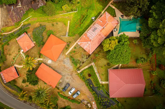 Ocean-View Boutique Hotel in Dominical – 13 Turn-Key Units on 1 Hectare