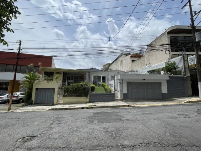 Property in Prime San José Location Patahaya, San José 1002m2