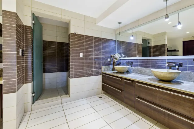 Luxury Contemporary Estate for Sale in Santa Ana with Panoramic Valley and Mountain Views
