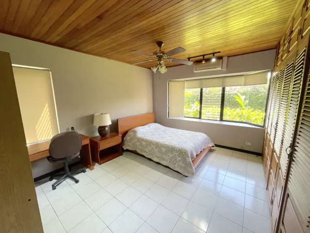 For Sale, Single-Story House with Pool Los Reyes