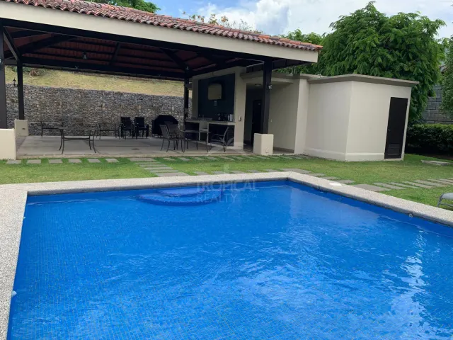 Apartment for Sale in Plaza del Río – Brasil de Mora | Ground Floor Unit