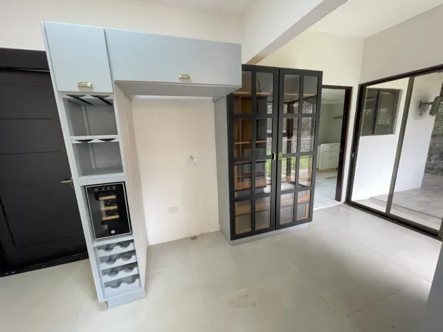 Single-story house for sale Hacienda Los Reyes