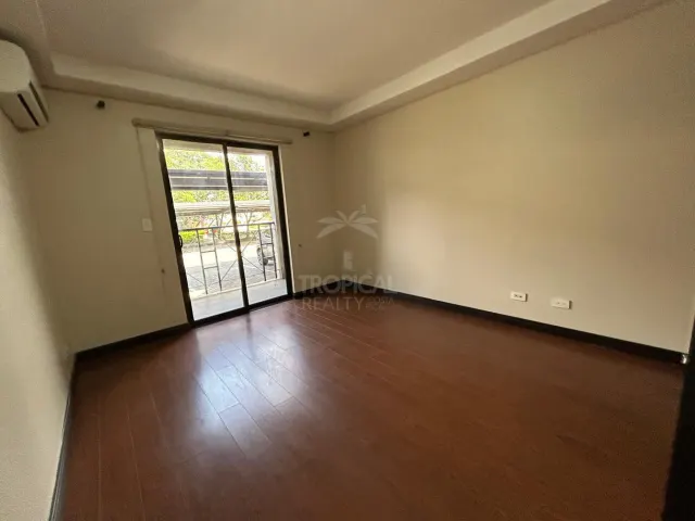 Apartment for Sale in Plaza del Río – Brasil de Mora | Ground Floor Unit