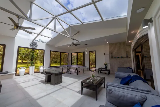 Monteran Luxury Home: Exquisite 3-Bedroom Residence