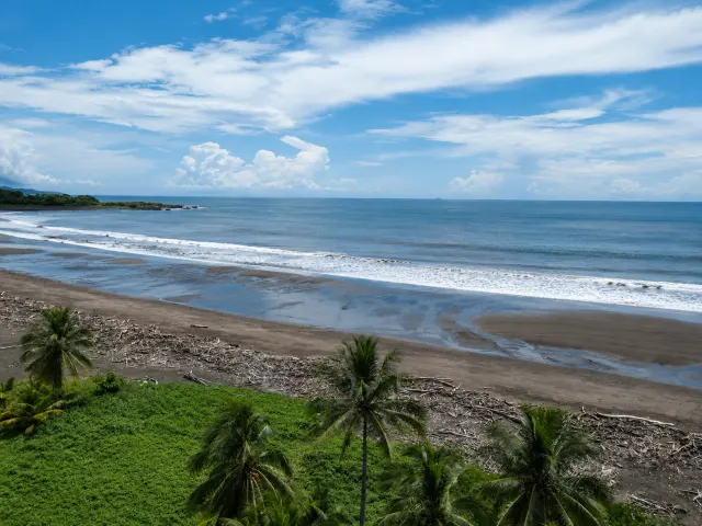 Luxury Oceanfront Living in Playa Tivives, Costa Rica