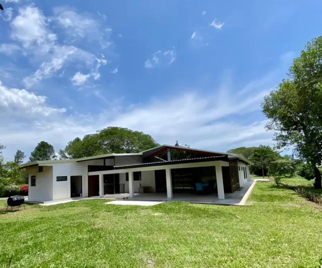Unique Residence for Sale in Ciudad Hacienda Los Reyes: