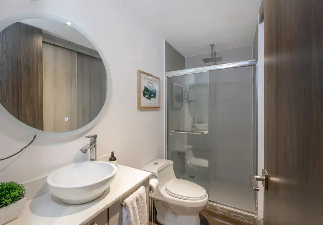 Modern Apartment with Private Garden in Arborea Flats, Santa Ana