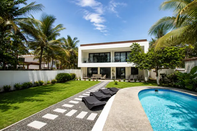 Luxury Oceanfront Living in Playa Tivives, Costa Rica