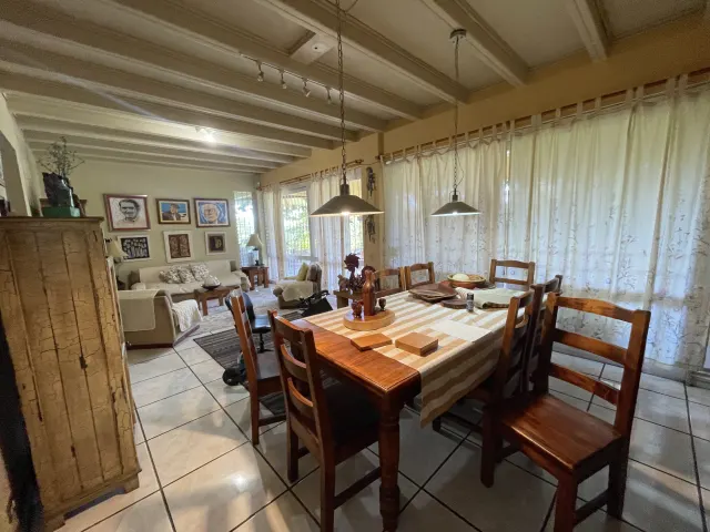 House in Alto Las Palomas single story with breathtaking Views and Lush Gardens