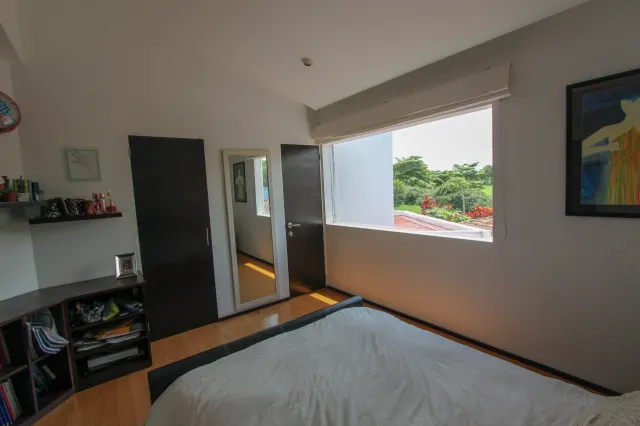 Modern Golf Course Haven: Spectacular Home in Valle del Sol, Santa Ana