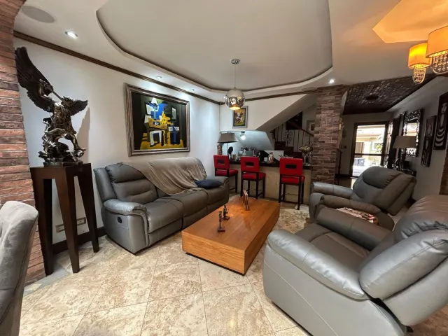 Luxury Residence in Guachipelín: Space, Elegance & Exclusivity