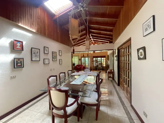 Hacienda Los Reyes one story house for sale