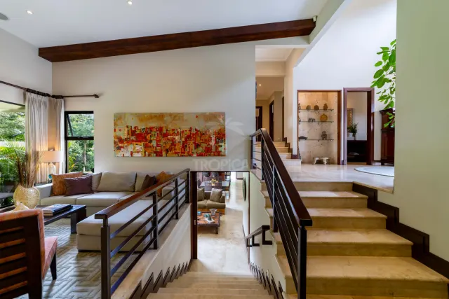 Elegance, Privacy & Comfort in the Heart of Escazú