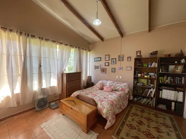 House in Alto Las Palomas single story with breathtaking Views and Lush Gardens