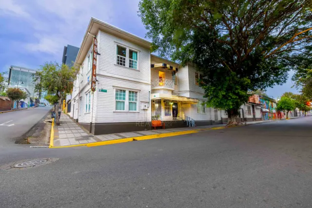 Boutique Hotel for Sale in Barrio Amón – Historic Property with High Development Potential