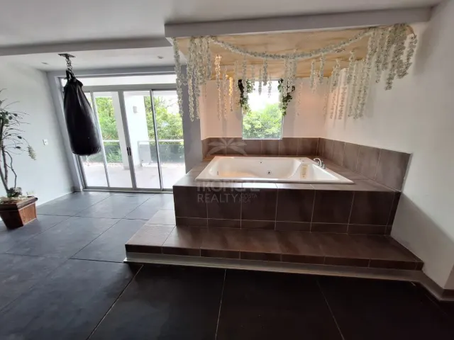Escazu apartment for rent furnished