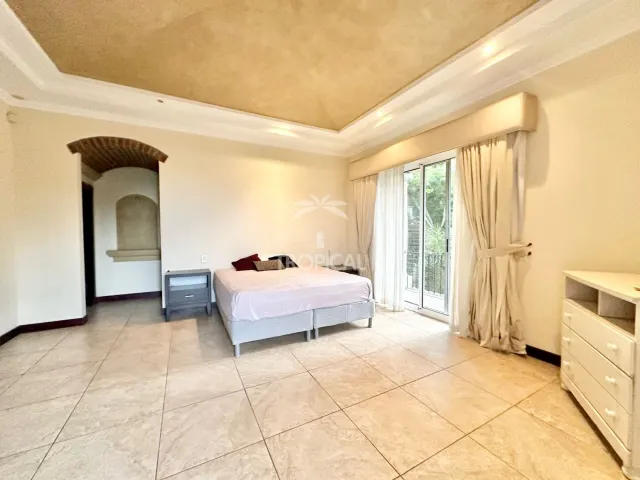 Villa Real for sale or rent