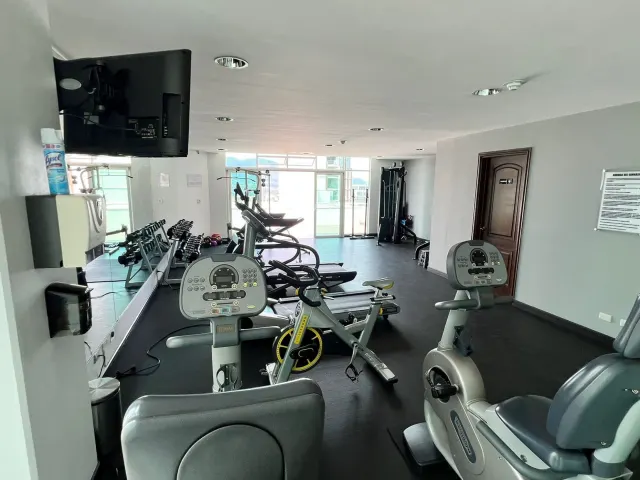 Penthouse Exclusivo en Torre Nunciatura: Elegancia y Funcionalidad