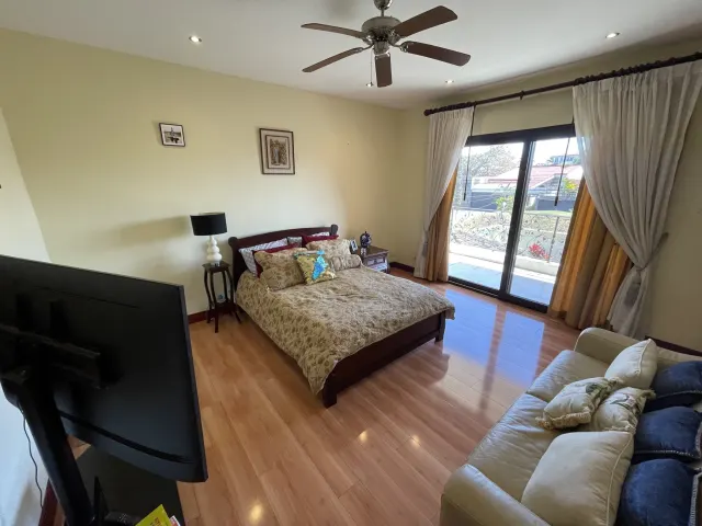 Elegant home for sale, Bosque de Doña Rosa, Cariari, Belen