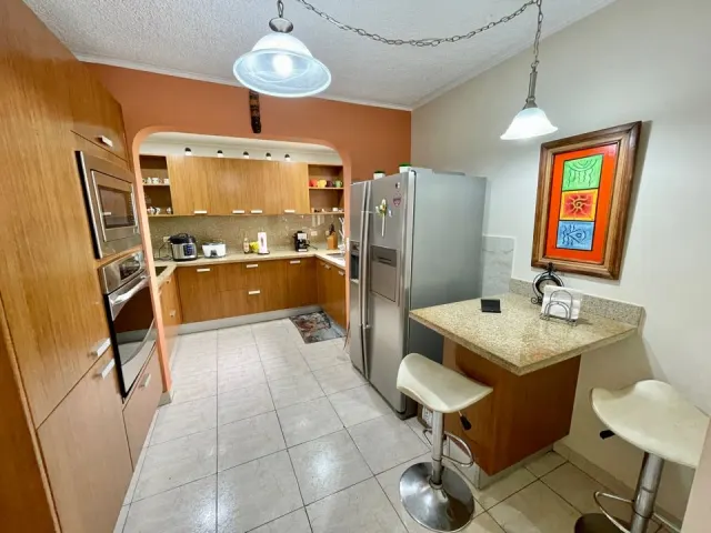 Rohrmoser, residential Roma house plus apartment.
