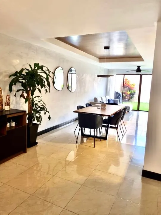 Spacious and Elegant Home for Sale in Santa Ana Hills: Modern Design, Amenities, and Security