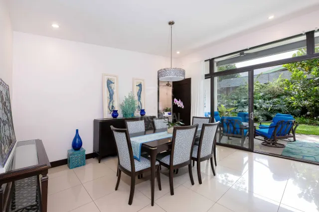 Casa Bougainvillea – Single-Story Luxury Home in Santa Ana with Expansive Private Garden