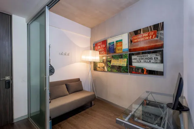 Modern Apartment with Private Garden in Arborea Flats, Santa Ana
