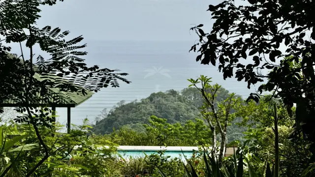 3-BR Independent Home with Ocean-View Pool Santa Teresa
