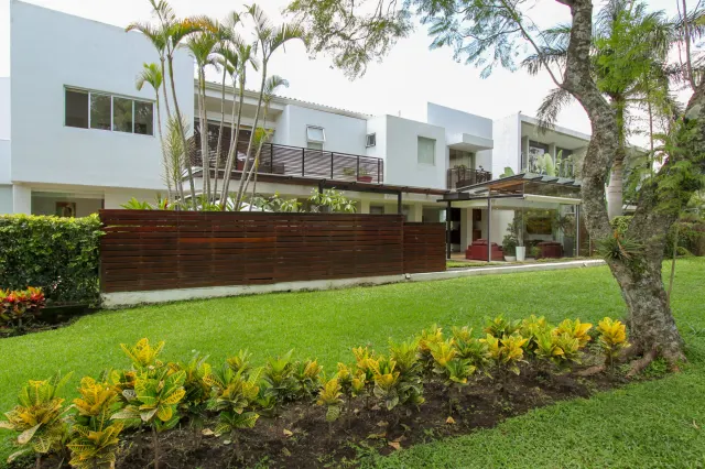 Modern Golf Course Haven: Spectacular Home in Valle del Sol, Santa Ana