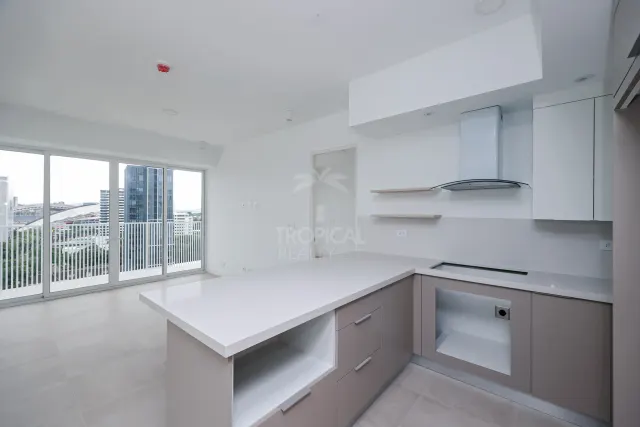 Contemporary City View Apartment – La Sabana, San José