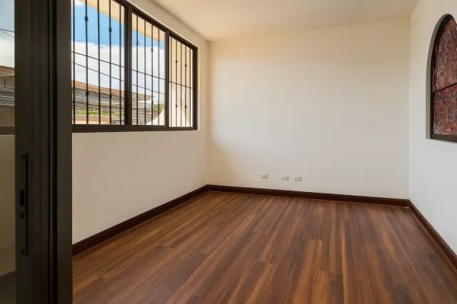 Spacious 4-Bedroom Home for Sale in Rohrmoser, San Jos