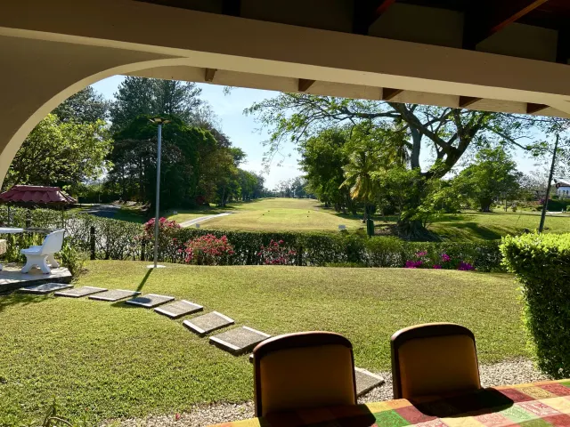 House for sale in Hacienda Los Reyes, boasting a prime location and outstanding features.