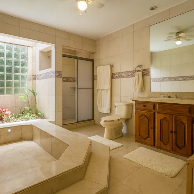 One-Story Home for Sale – Los Laureles, Escazú | Prime Location, Views & Timeless Design